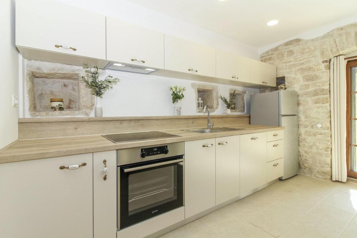 Villa Olea In Barat - Haus Fuer 6-8 Personen Kanfanar Exteriör bild
