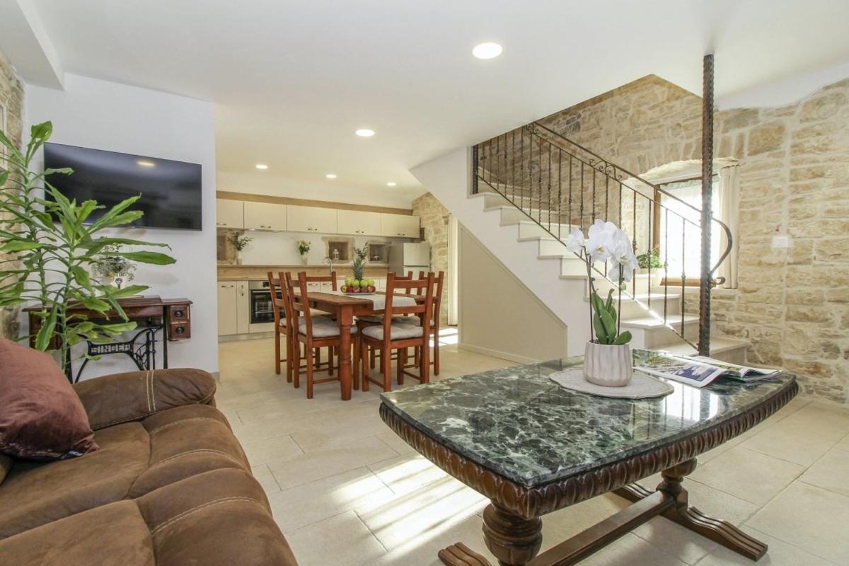 Villa Olea In Barat - Haus Fuer 6-8 Personen Kanfanar Exteriör bild