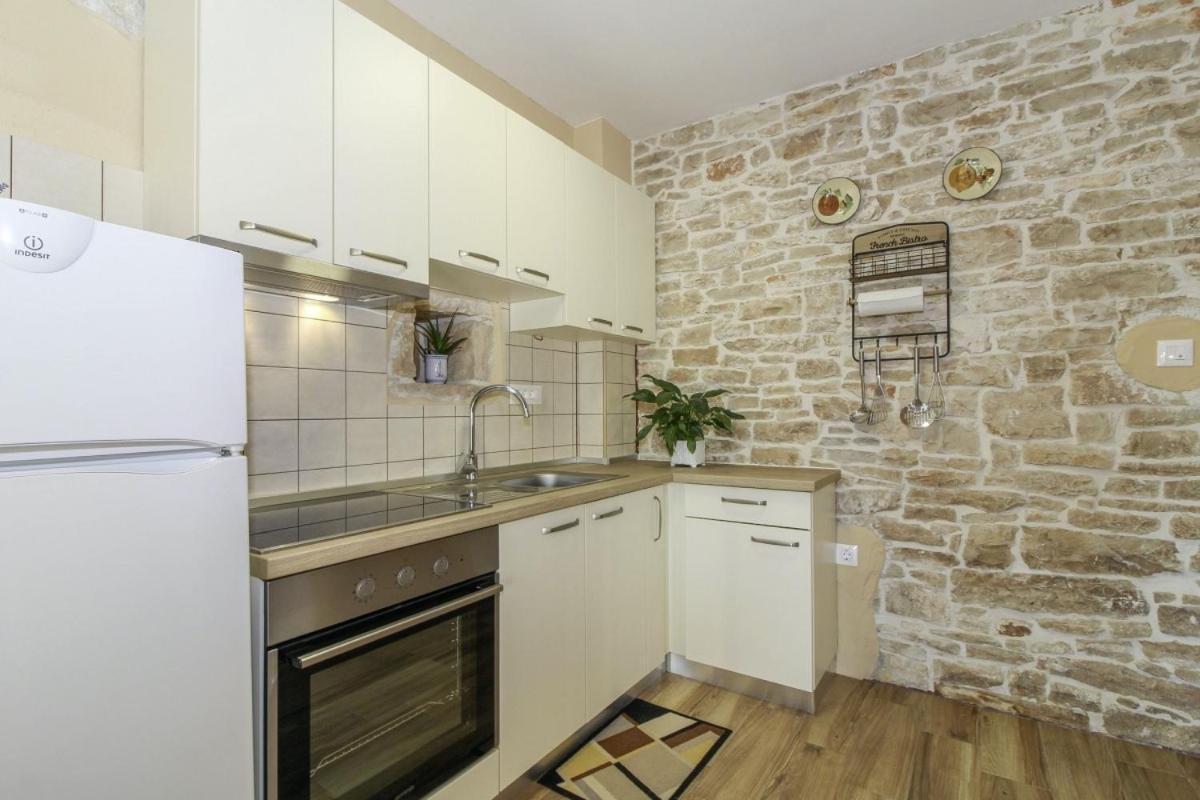 Villa Olea In Barat - Haus Fuer 6-8 Personen Kanfanar Exteriör bild